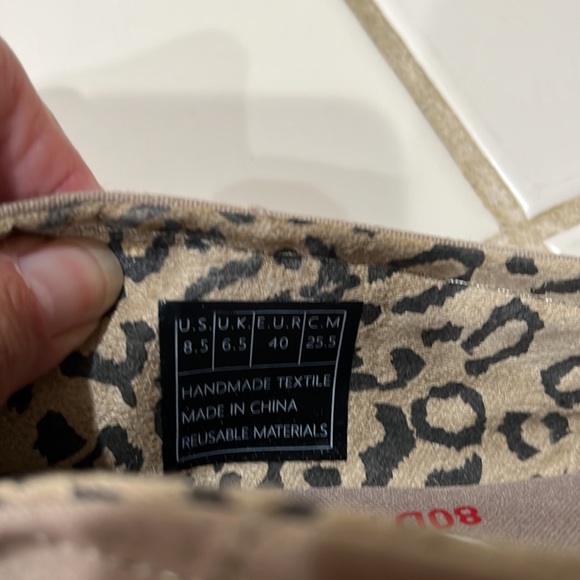 Pthann Canvas Slip-On Shoes w/Memory Foam & Arch Support - Tan - Size 8 1/2 - Picture 5 of 5